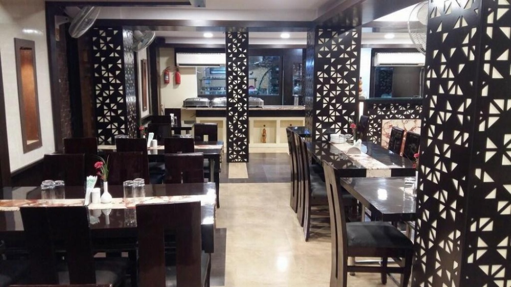 Hotel Rahul